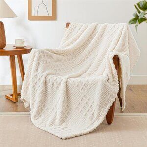 Fleece Throw Blanket 50x60 Soft Cozy Waffle Pattern Decorative Couch Bed